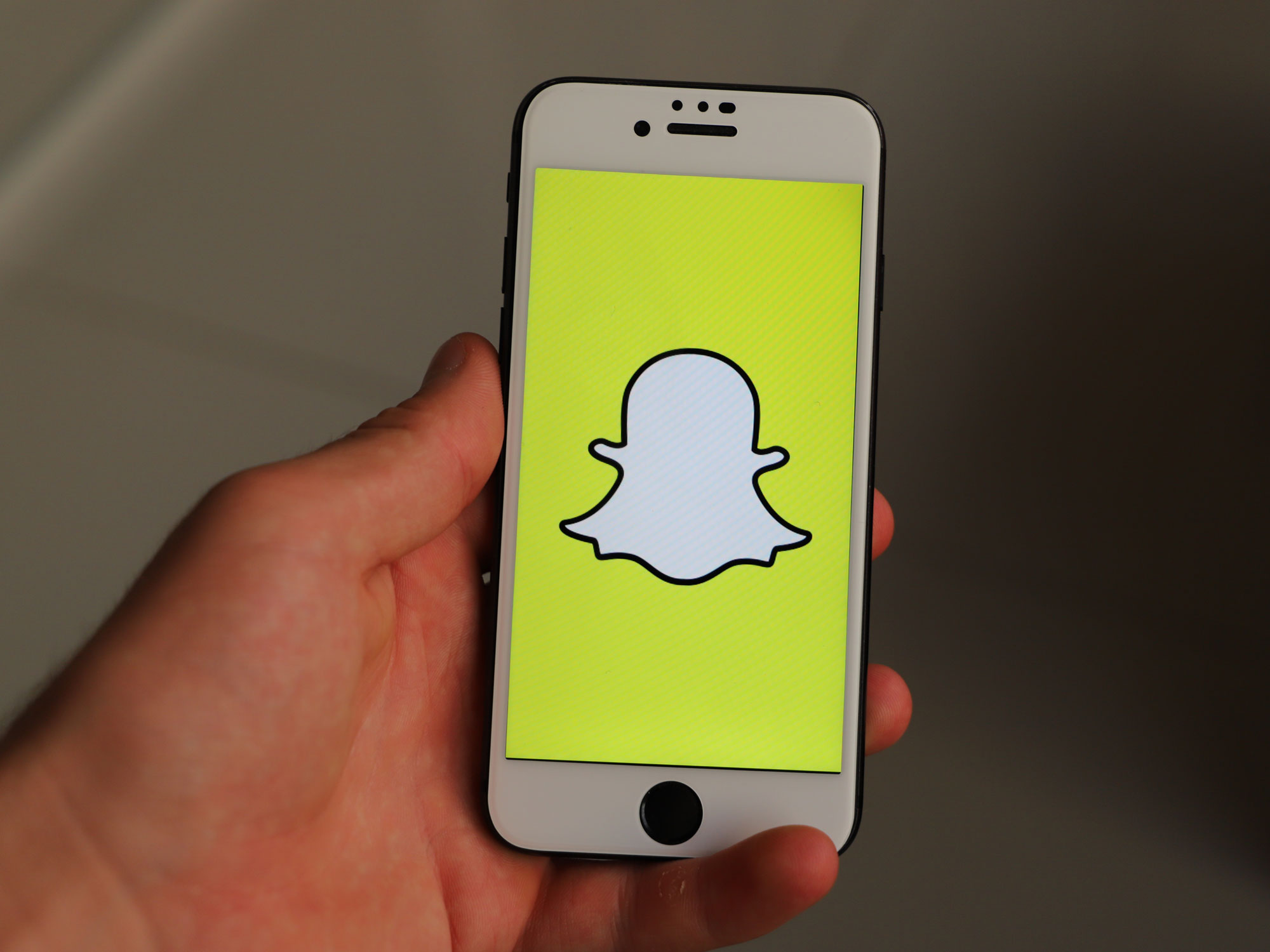 Snapchat lance Brand profiles , une fonctionnalité pour les marques - Agence Sharing